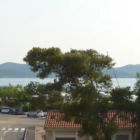 Laguna Апартаменти *